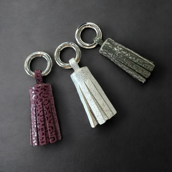 Porte-clés argenté Pompon